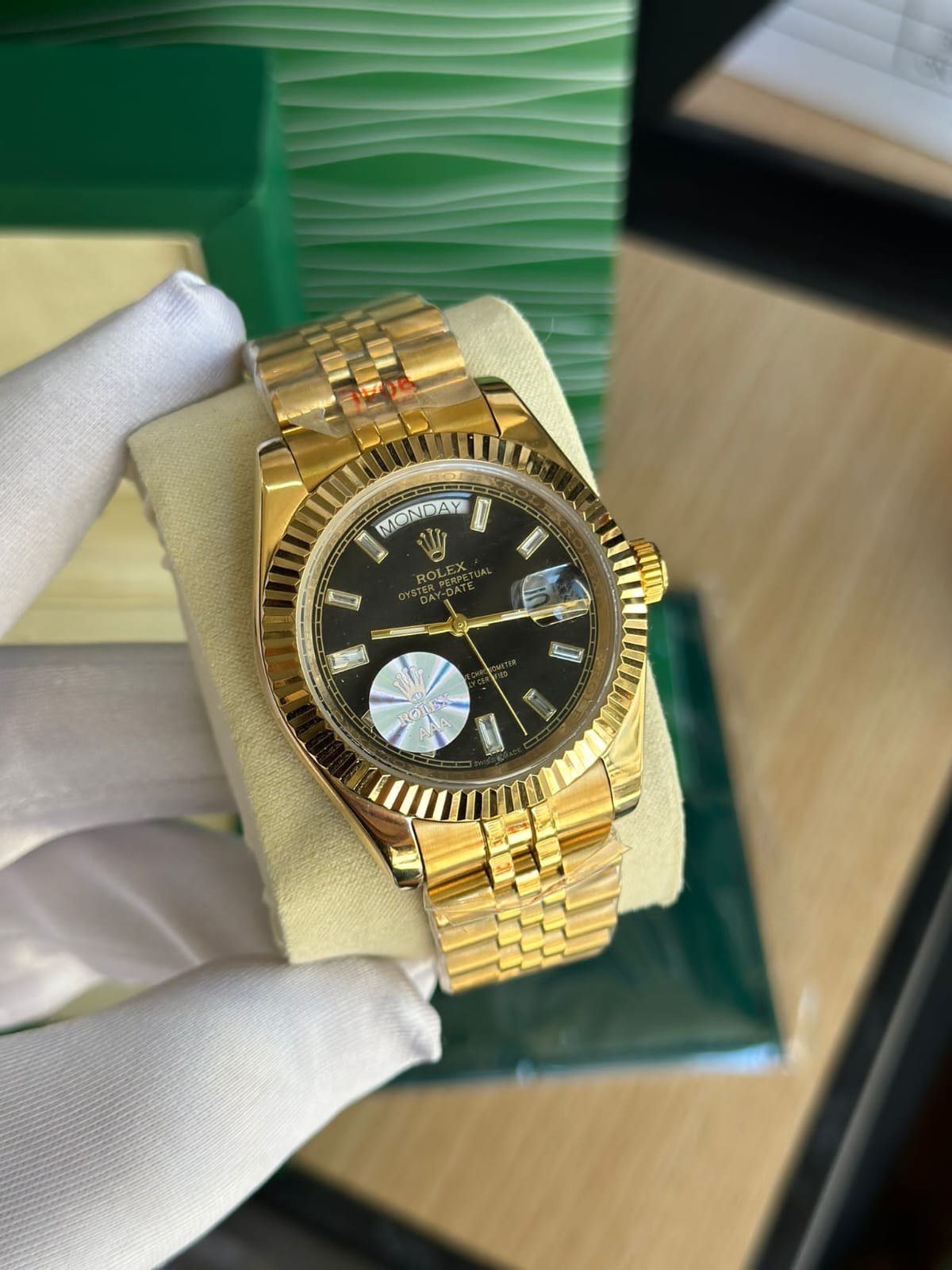 ساعة Rolex Titan